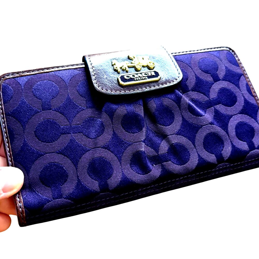 COACH PURPLE canvas wallet signature logo print leather trim clutch purse